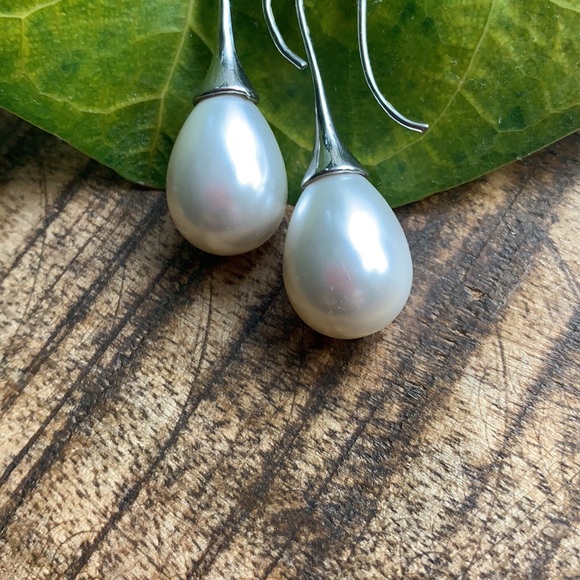 Pearl Drop earrings - Picture 4 of 4